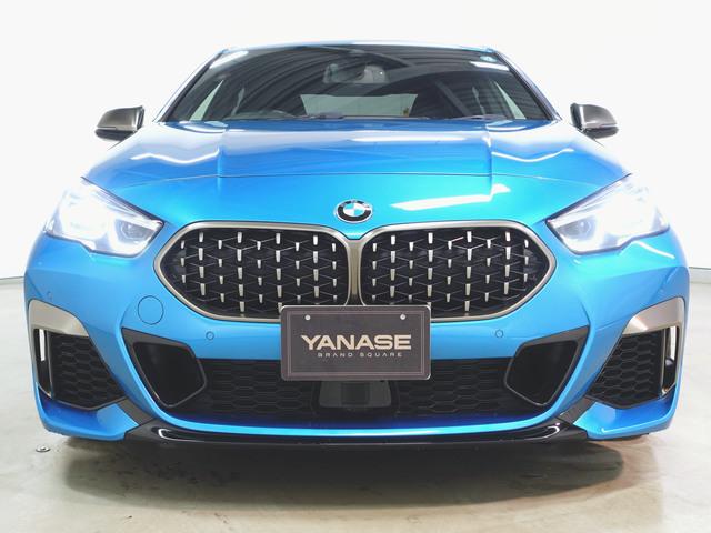 M235i xDrive グランクーペ