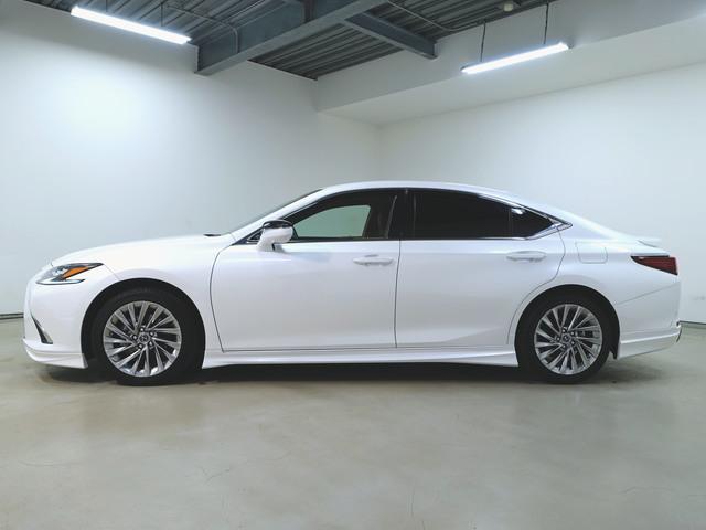 ES300h バージョンL