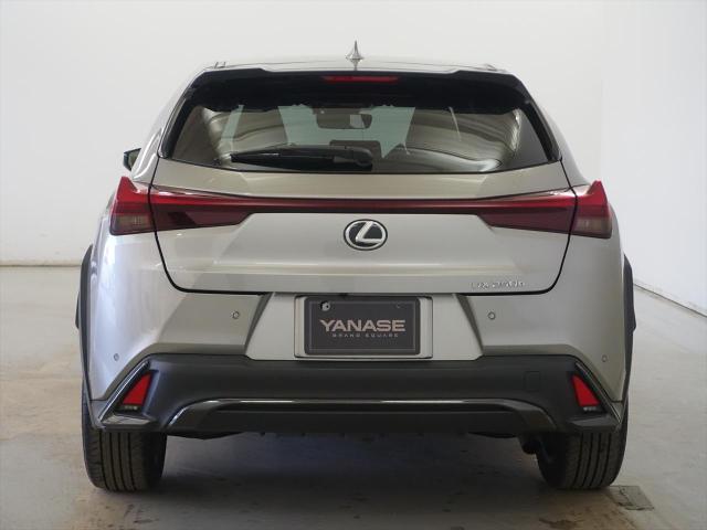 UX250h Fスポーツ