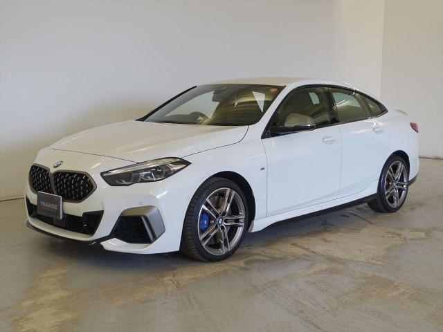 M235i xDrive グランクーペ