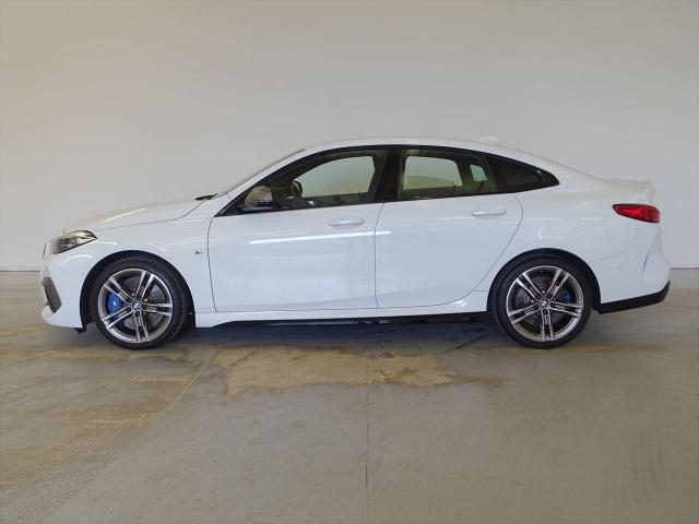 M235i xDrive グランクーペ