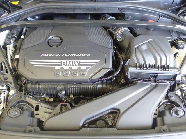 M235i xDrive グランクーペ