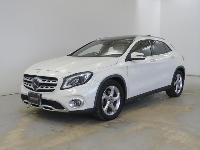 GLA220 4MATIC レーダーセーフティパッケージ・プレミアムパッケージ