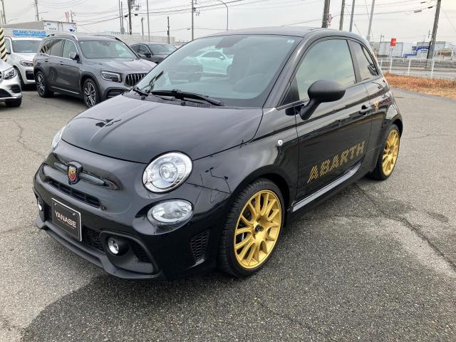 アバルト695 75°アニヴェルサーリオ