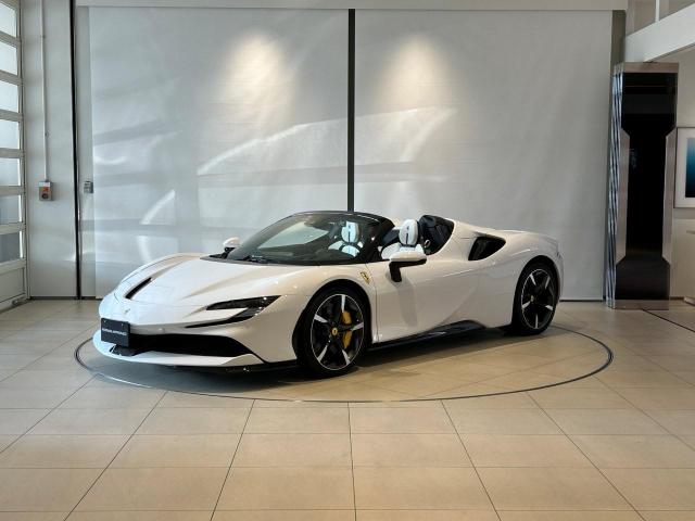 Ferrari SF90 Spider
