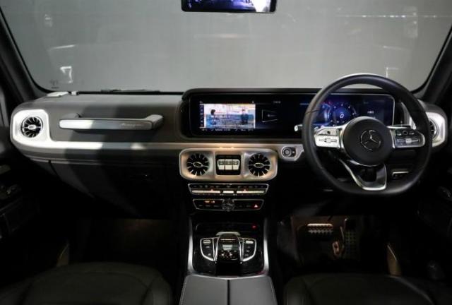 G400 d  AMGラインパッケージ・ラグジュアリーパッケージ・アダプティブダンピングシステム・ドウショクスペアタイヤリング・G manufakturプログラム